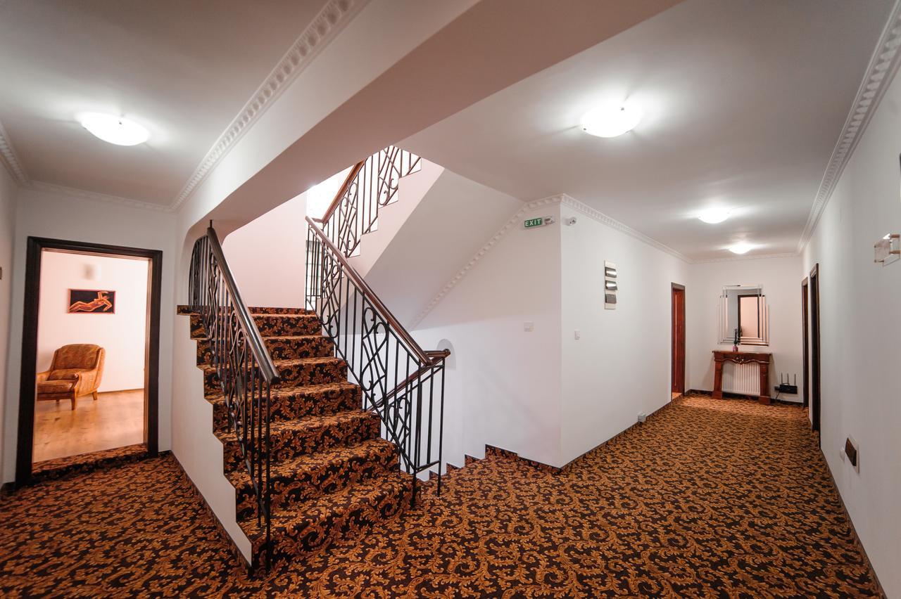 Hotel Gala ออราแด ภายนอก รูปภาพ